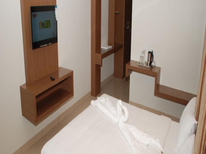 Hotel Pla Amrith Inn Tiruchirappalli Esterno foto